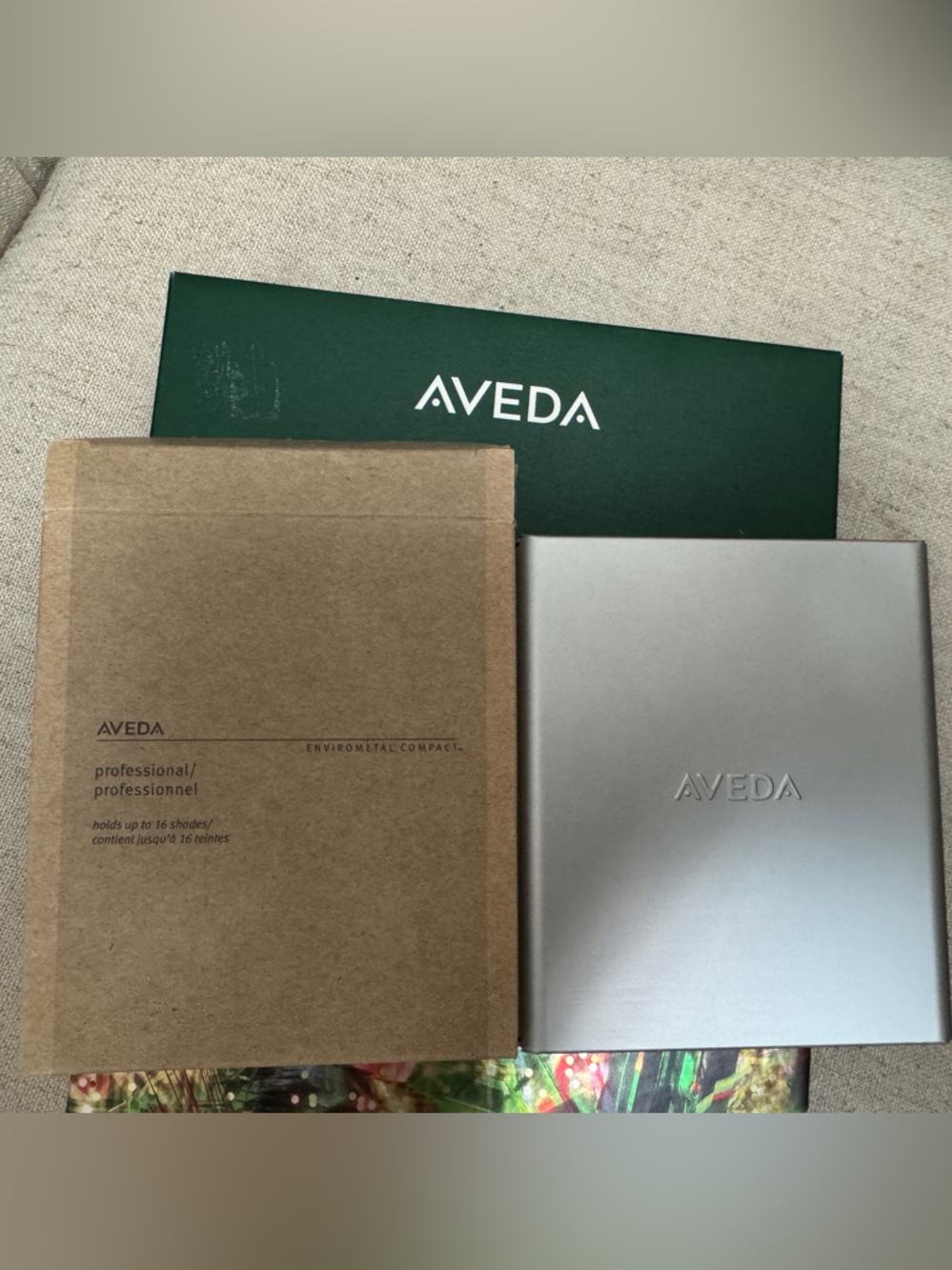 AVEDA Refillable Makeup Compact - Holds Up To 16 Shades Metal Silver Magnetic.